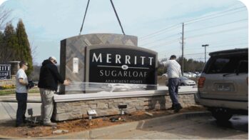 Merritt at Sugarloaf monument sign being installed